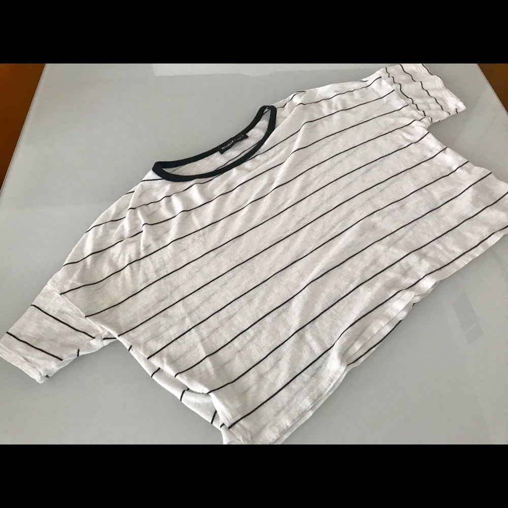 Black and white baggy cropped tee